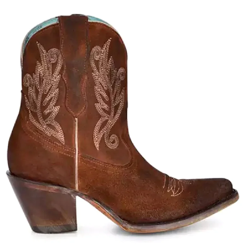 Embroidered Snip Toe Cowboy Booties