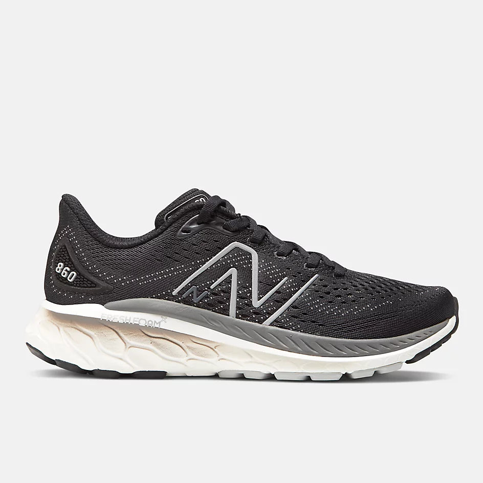 New Balance Women's 860v13