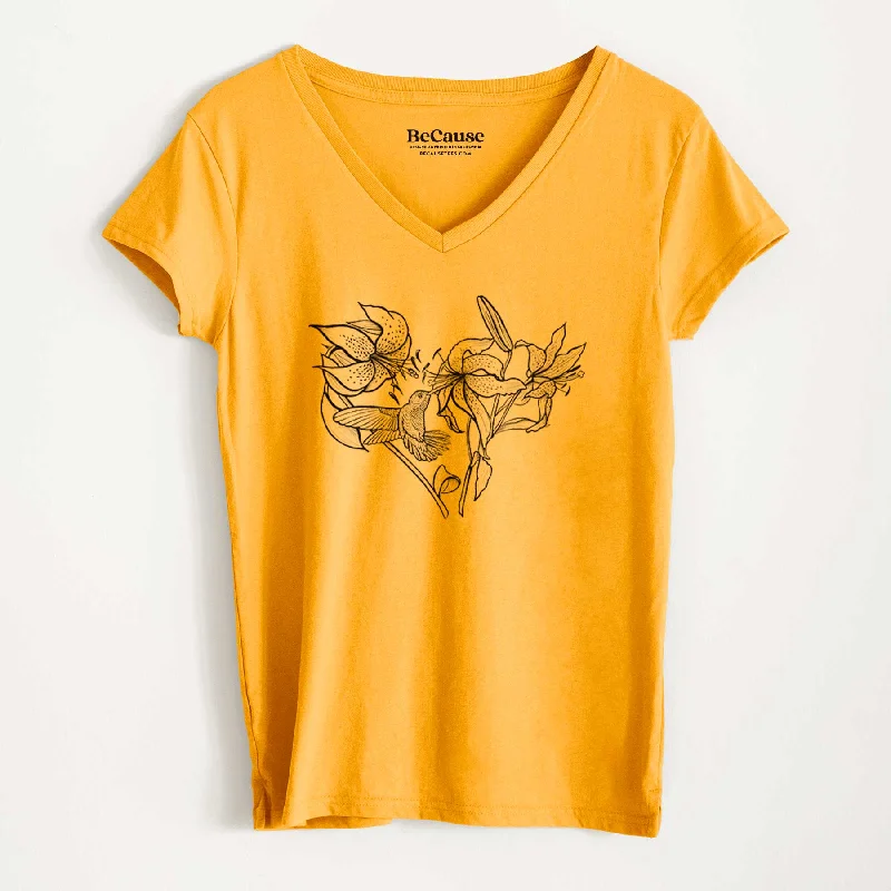 Hummingbird with Lillies Heart - Women's 100% Recycled V-neck