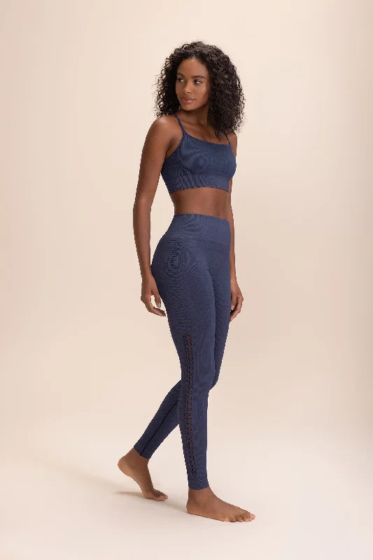 Explore Seamless Leggings