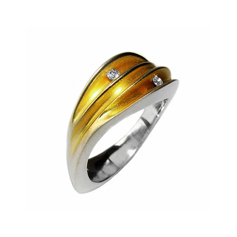 Duo diamond silver shell ring with contrasting 22K gold plating