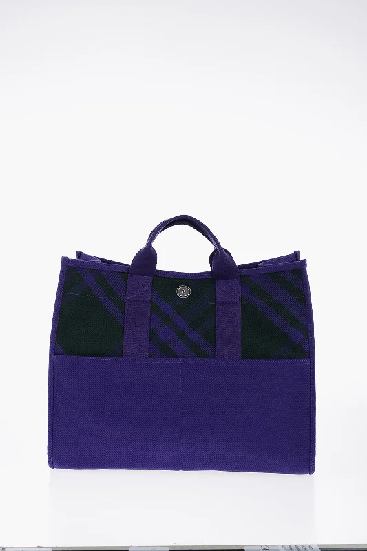 Burberry Checked Shopper Bag With Outer Pockets