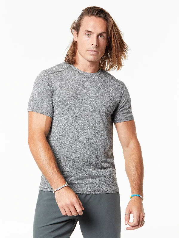 Breeze Seamless Tee | Urban Chic