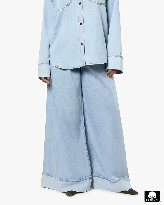 High Waisted Pleated Super Wide Leg Pant | Light x Mid Wash